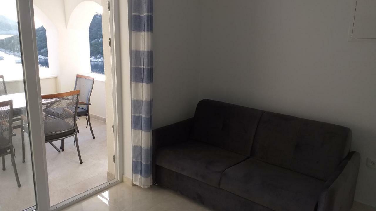 Apartment Zaklopatica Lastovo Екстер'єр фото