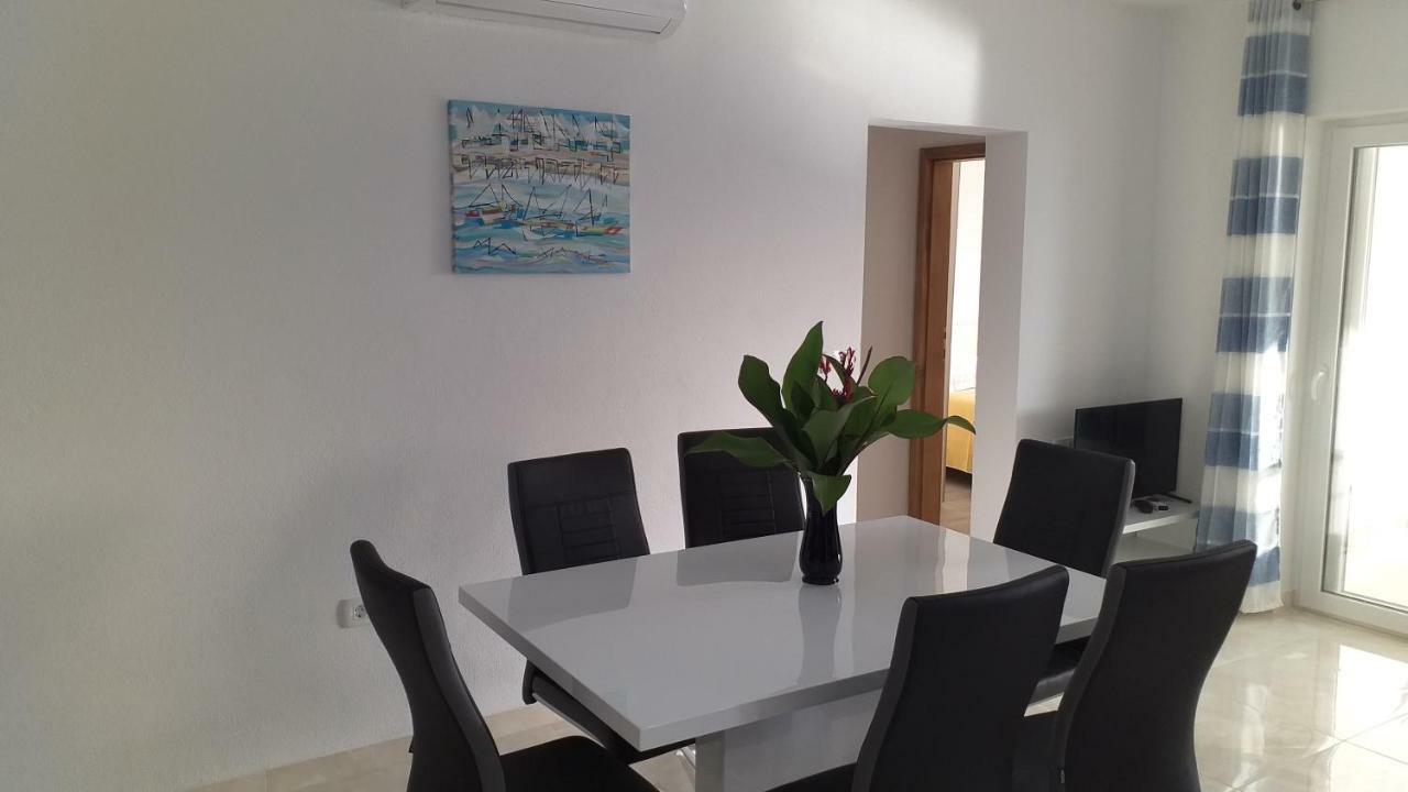 Apartment Zaklopatica Lastovo Екстер'єр фото